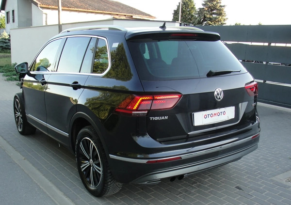 Volkswagen Tiguan cena 54800 przebieg: 177000, rok produkcji 2018 z Brzesko małe 301